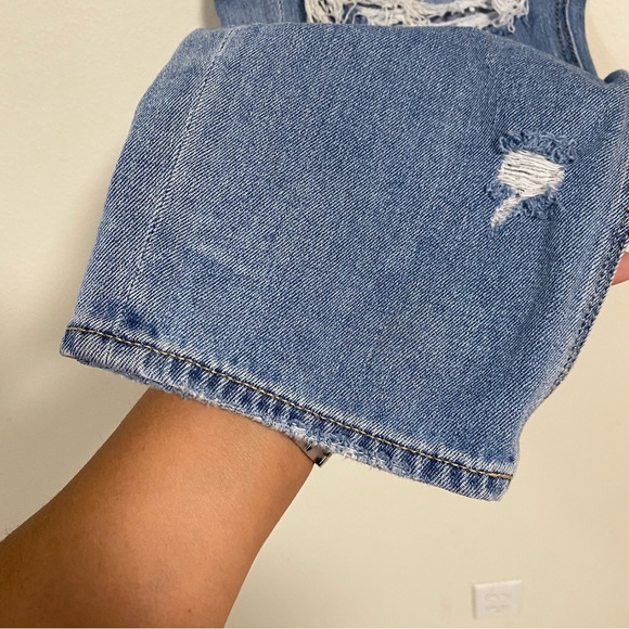 American Eagle Distressed Mom jeans Light wash Size Plus Size 18 Regular - Picture 5 of 16